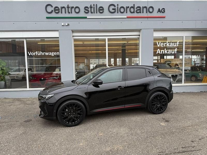 Neu Alfa Romeo Junior Edizione Speciale 136 PS (100 kW) 2025 SUV