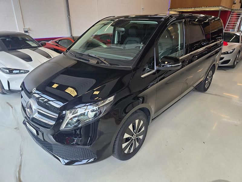 Gebraucht 2024 Mercedes V250 Avantgarde Van / Kleinbus | CHF 61’988 (Fairer Preis) - Bild 1/4