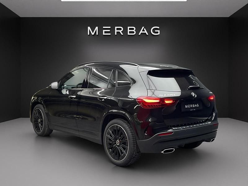 Neu Mercedes GLA220 190 PS (139 kW) 2026 Schwarz SUV