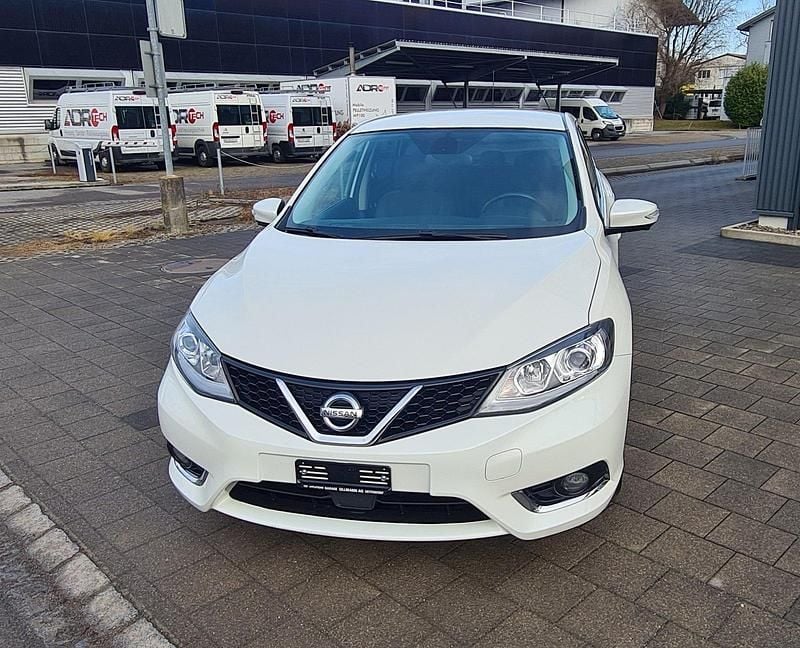 Gebraucht Nissan Pulsar N-Connecta 115 PS (84 kW) 2018 Kleinwagen