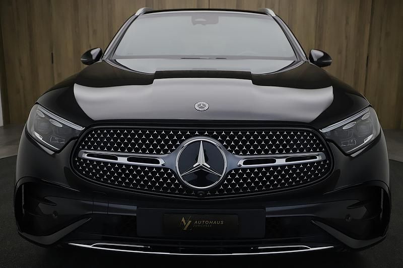 Gebraucht Mercedes GLC300e AMG Line Premium Plus 269 PS (197 kW) 2024