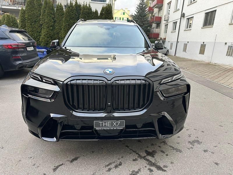 Neu BMW X7 M Sport 340 PS (250 kW) 2026 SUV