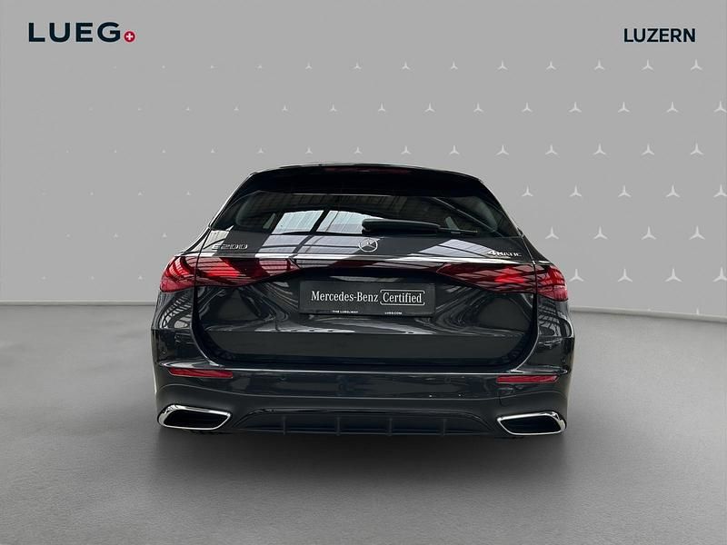 Gebraucht Mercedes E200 204 PS (150 kW) 2025 Kombi