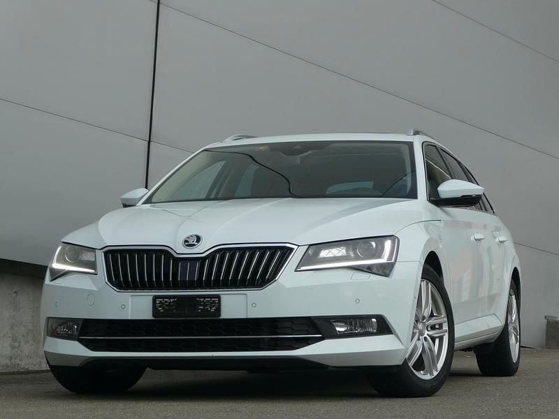 Gebraucht 2017 Skoda Superb LAURIN & KLEMENT Kombi | CHF 17’900 (Fairer Preis) - Bild 1/4