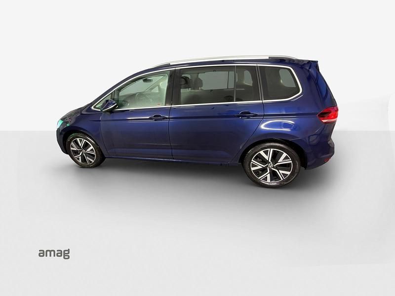 Gebraucht VW Touran Highline 150 PS (110 kW) 2024 Atlantic blue metallic Van / Kleinbus