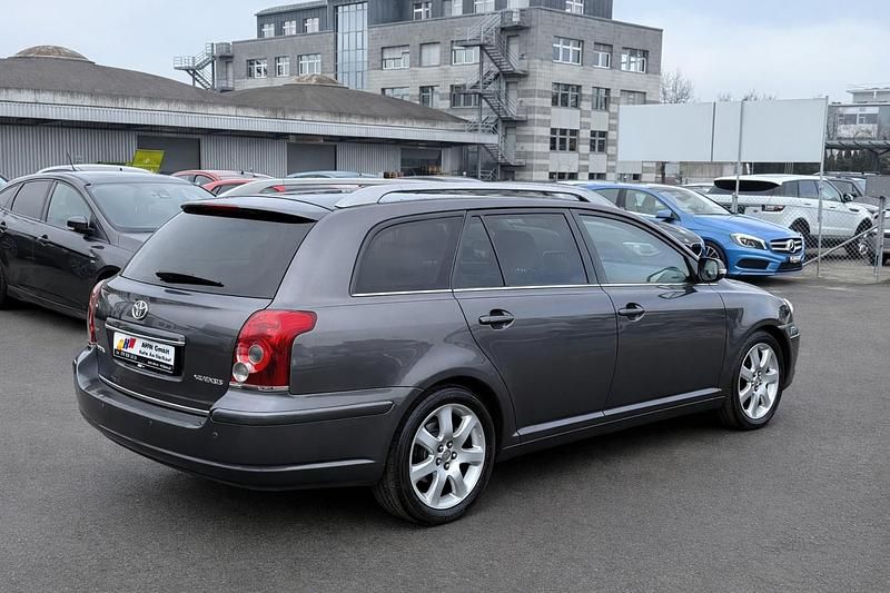 Gebraucht Toyota Avensis Sol 163 PS (119 kW) 2008