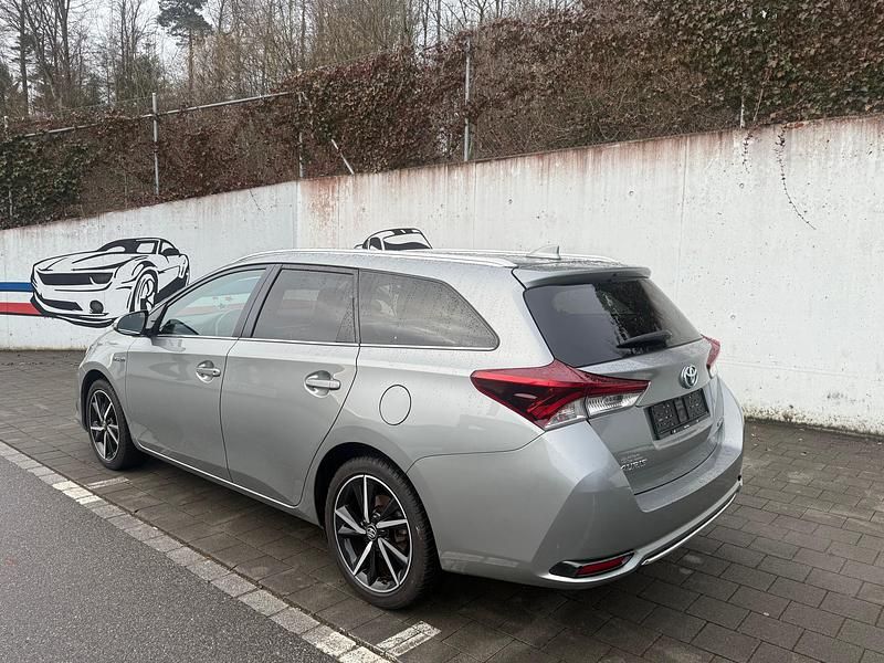Gebraucht Toyota Auris Touring Sports Premium 136 PS (100 kW) 2019 Kombi