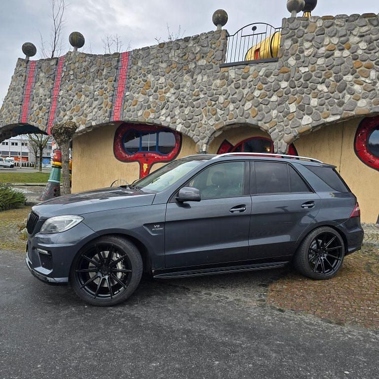 Gebraucht Mercedes ML63 AMG AMG 557 PS (409 kW) 2012 SUV