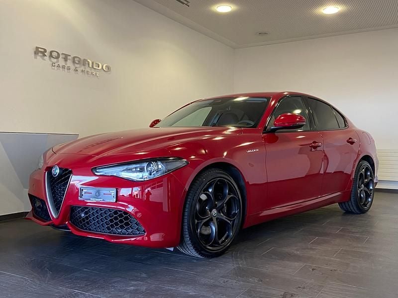 Rot Gebraucht 2018 Alfa Romeo Giulia Veloce Limousine | CHF 25’900 (Fairer Preis) - Bild 1/4