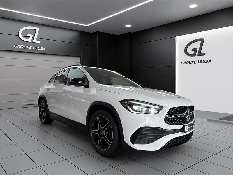 Gebraucht Mercedes GLA200 AMG line 163 PS (119 kW) 2022 SUV