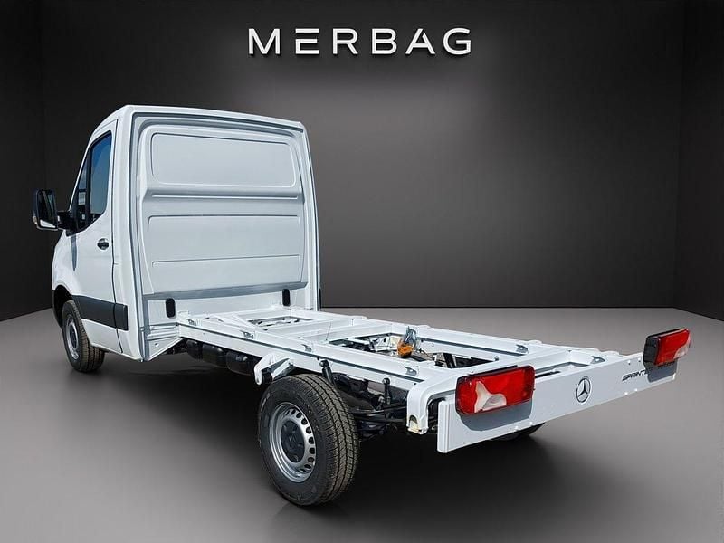 Gebraucht Mercedes Sprinter 149 PS (109 kW) 2024 Weiss Van