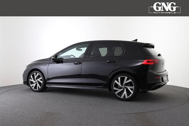 Gebraucht VW Golf VIII R-line 150 PS (110 kW) 2024