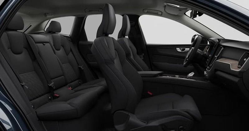 Neu Volvo XC60 Plus 398 PS (292 kW) 2026 SUV