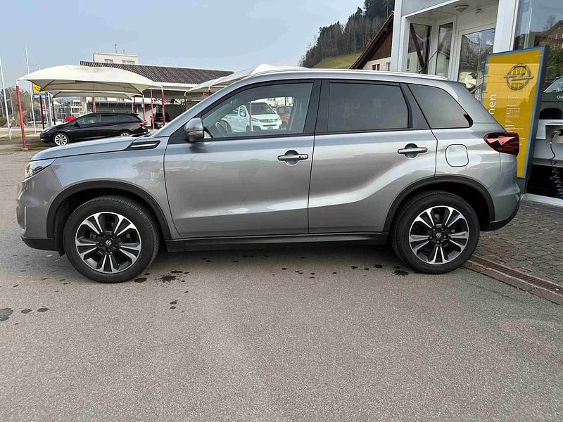 Gebraucht Suzuki Vitara 129 PS (94 kW) 2022 SUV