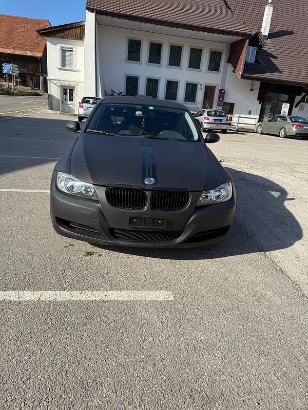 Gebraucht BMW 320 163 PS (119 kW) 2005