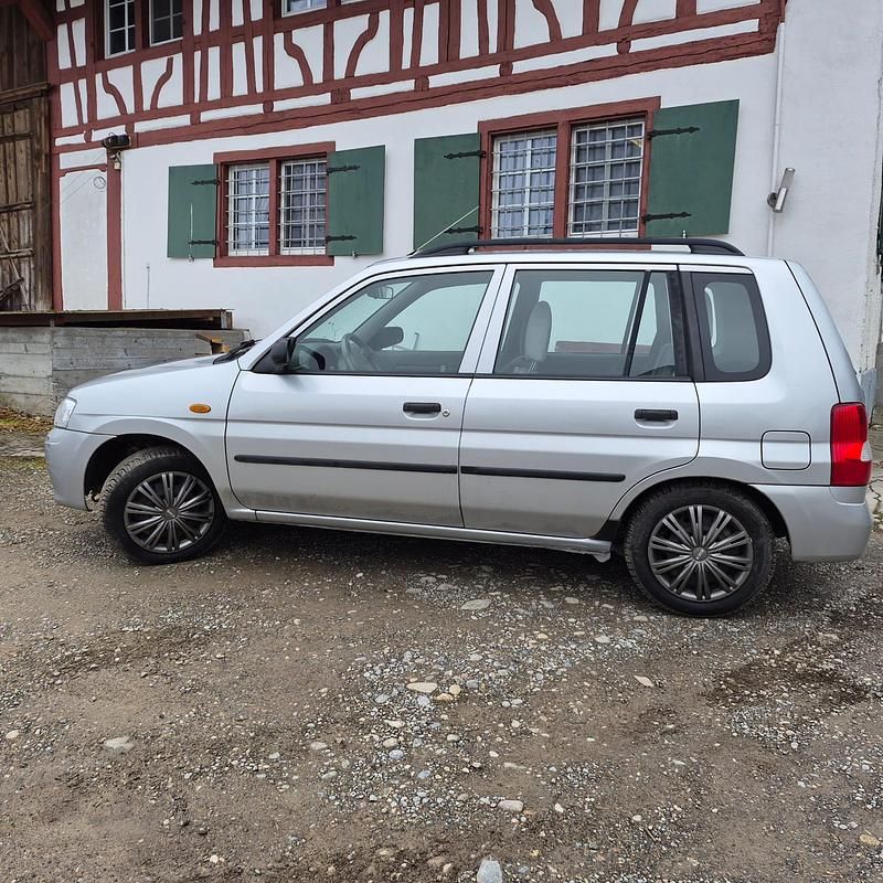 Gebraucht Mazda Demio High 75 PS (55 kW) 2002 Kleinwagen