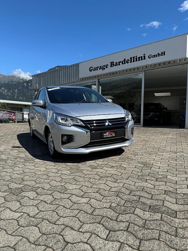 Silber Gebraucht 2022 Mitsubishi Space Star Intense+ Limousine | CHF 15’490 (Fairer Preis) - Bild 1/4