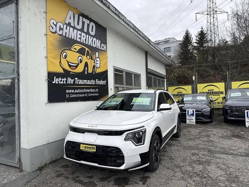 Weiss Neu 2025 Kia e-Niro Advance SUV | CHF 27’500 (Fairer Preis) - Bild 1/4