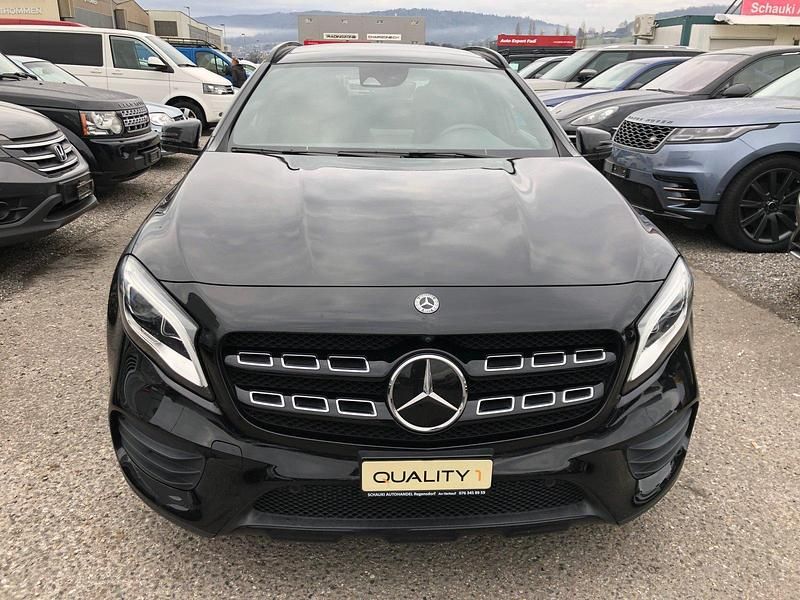 Gebraucht Mercedes GLA220 AMG line 184 PS (135 kW) 2019 SUV