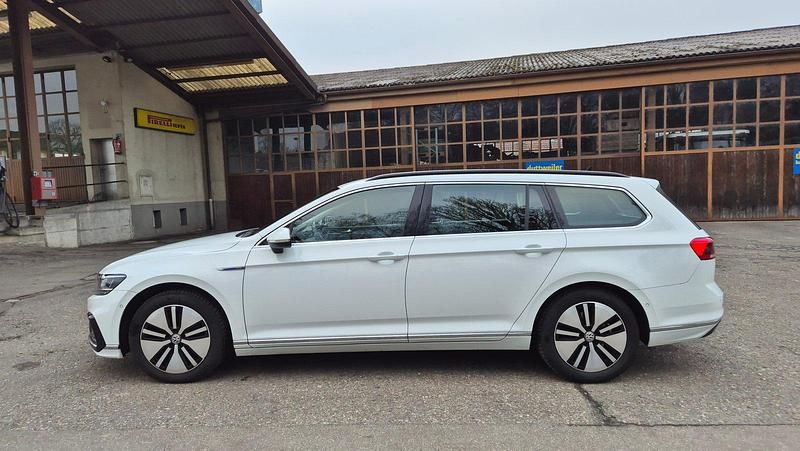 Gebraucht VW Passat GTE 217 PS (159 kW) 2019 Kombi