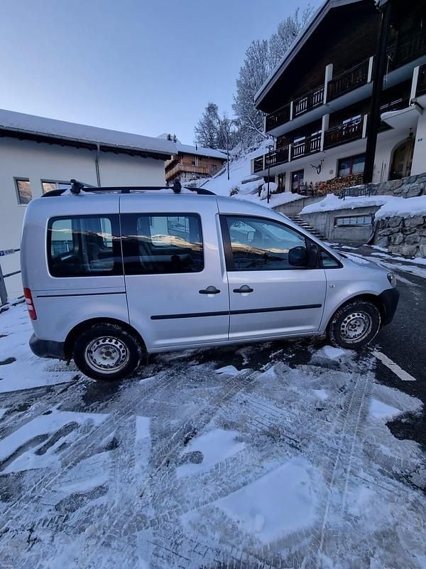Gebraucht 2011 VW Caddy Van / Kleinbus | CHF 6’000 (Guter Preis) - Bild 1/4