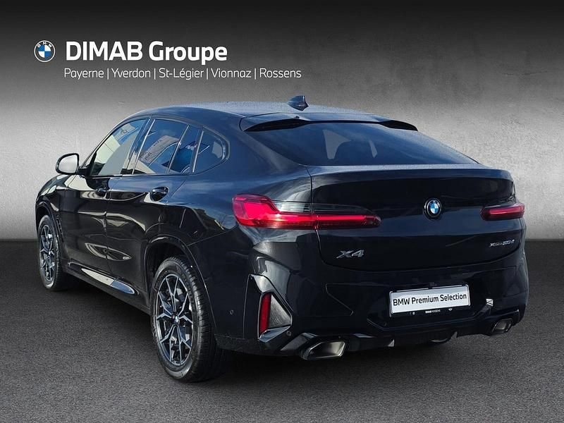 Gebraucht BMW X4 M Sport 190 PS (139 kW) 2025 Schwarz SUV