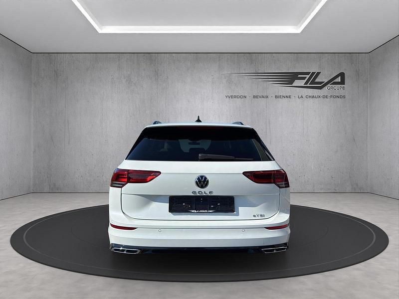 Gebraucht VW Golf VIII R-line 150 PS (110 kW) 2024 Kombi