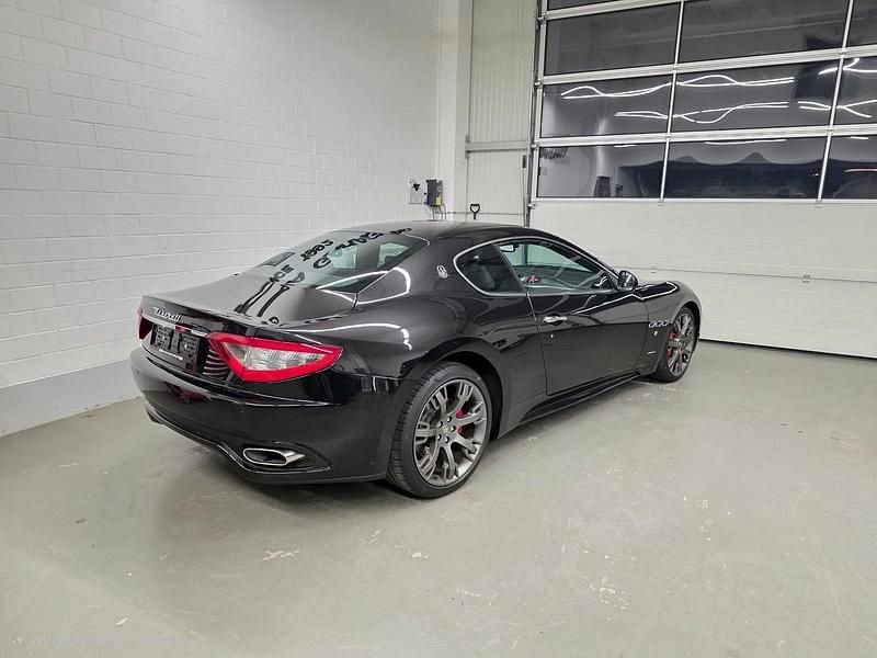Gebraucht Maserati Granturismo 440 PS (323 kW) 2012 Schwarz Coupé