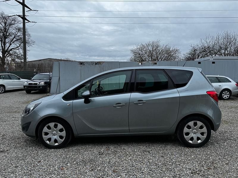 Gebraucht Opel Meriva 120 PS (88 kW) 2012 Van / Kleinbus