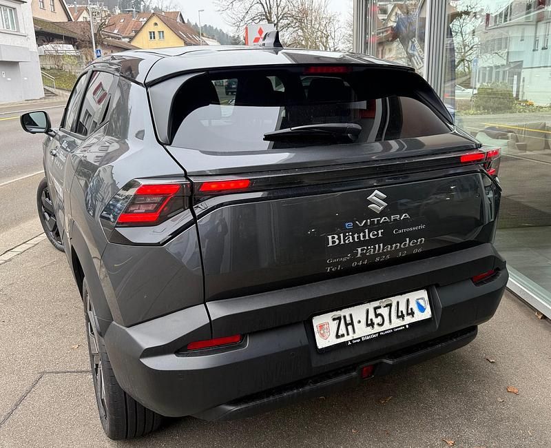 Neu Suzuki Vitara 135 kW (184 PS) 2026 Grau SUV