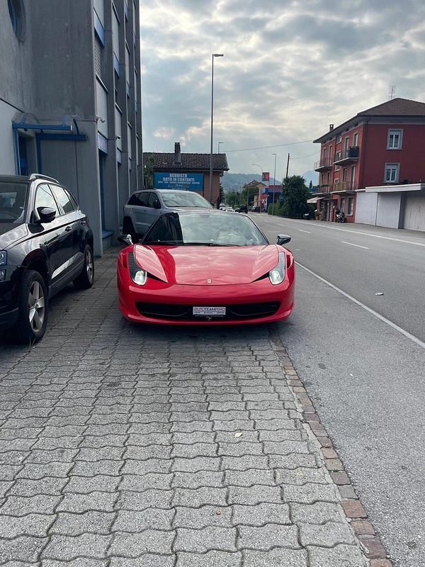 Gebraucht Ferrari 458 566 PS (416 kW) 2012 Cabrio