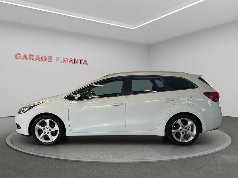 Gebraucht Kia Ceed Sportswagon 135 PS (99 kW) 2013 Weiss Kombi