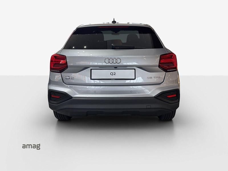 Neu Audi Q2 Comfort 150 PS (110 kW) 2026 Florettsilber metallic SUV