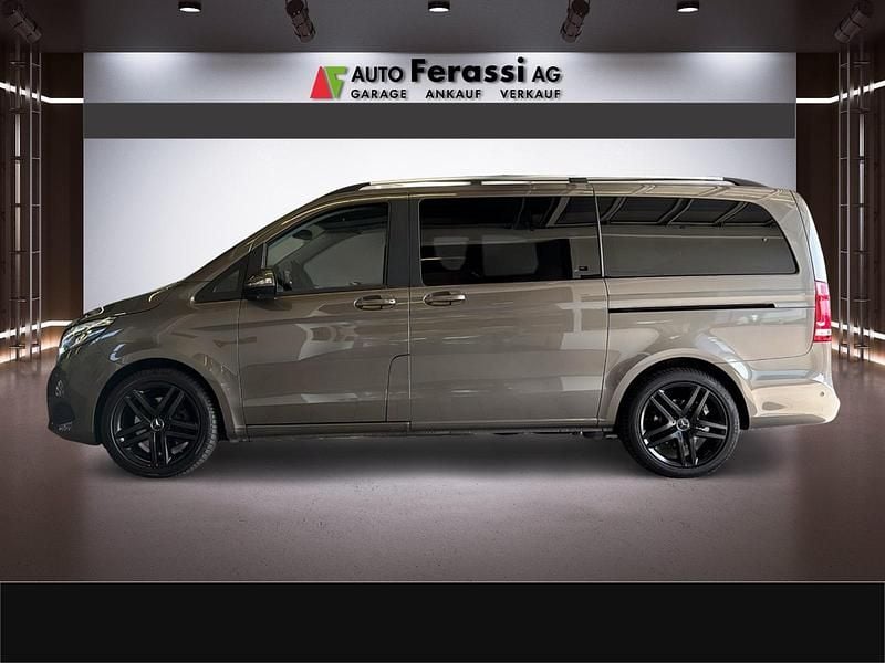 Gebraucht Mercedes V250 190 PS (139 kW) 2016 Braun Van / Kleinbus