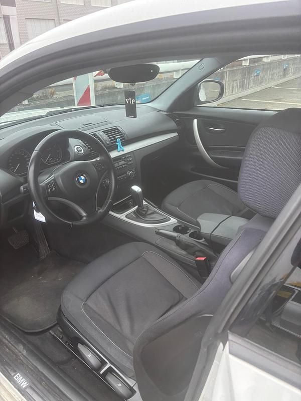 Gebraucht BMW 116 122 PS (89 kW) 2011 Kleinwagen