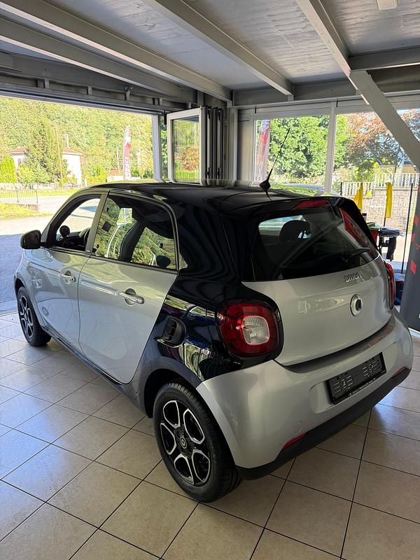 Gebraucht Smart ForFour Passion 90 PS (66 kW) 2018 Kleinwagen
