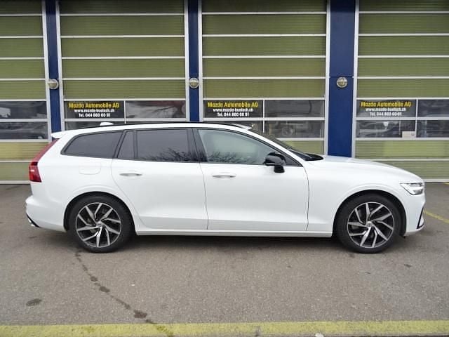 Gebraucht Volvo V60 R-Design 392 PS (288 kW) 2019 Weiss Kombi