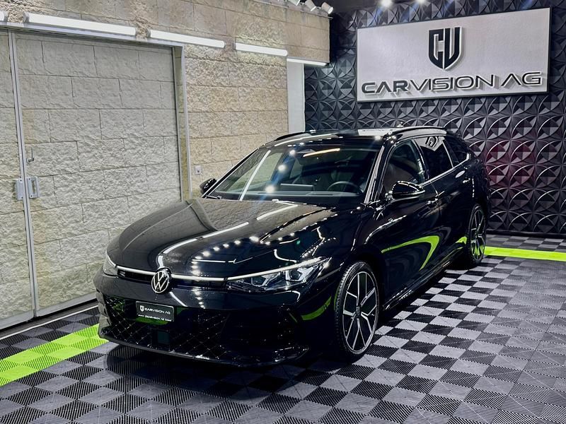 Gebraucht 2024 VW Passat R-line Kombi | CHF 44’999 - Bild 1/4