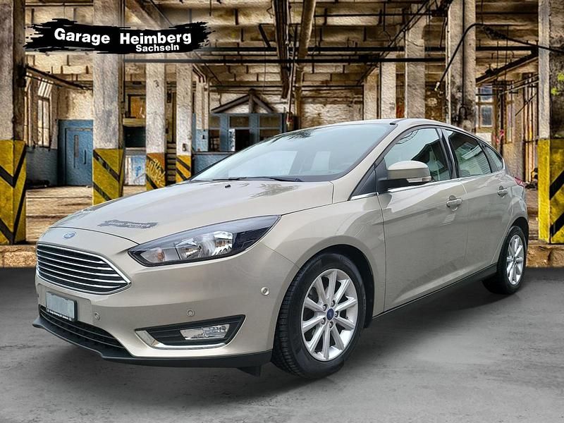 Grau Gebraucht 2014 Ford Focus Titanium Limousine | CHF 11’850 - Bild 1/4