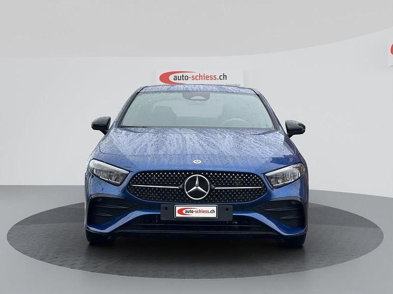 Gebraucht Mercedes A200 163 PS (119 kW) 2024 Limousine