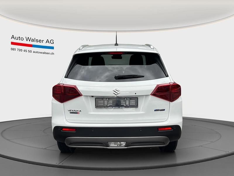 Gebraucht Suzuki Vitara 116 PS (85 kW) 2024 Weiss SUV