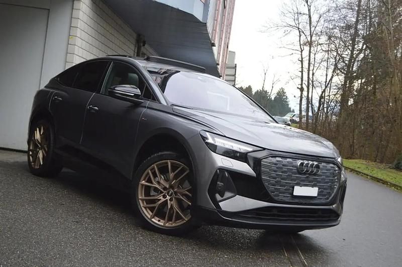 Gebraucht Audi Q4 Sportback e-tron 219 kW (299 PS) 2025 Gray SUV