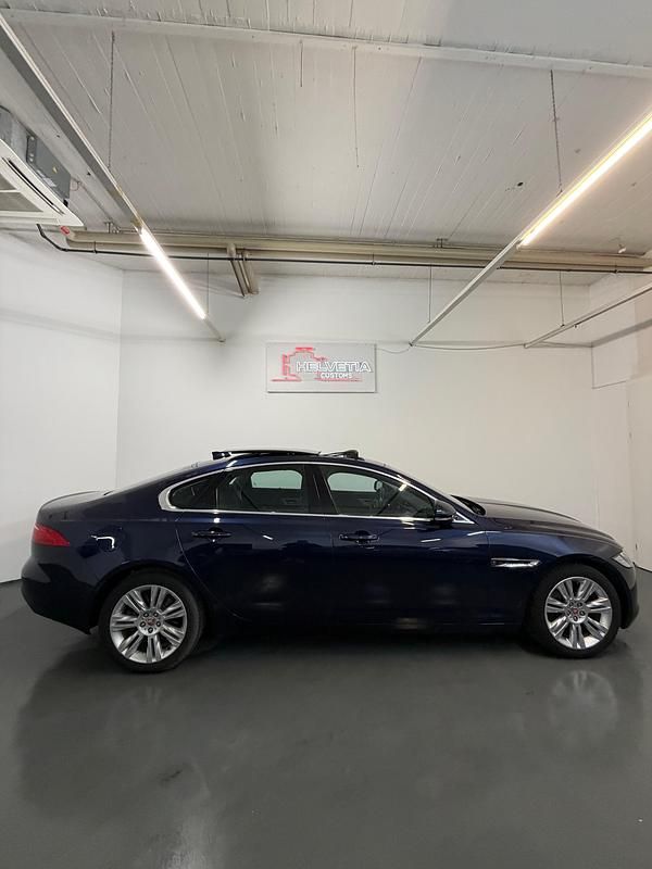 Gebraucht Jaguar XF Portfolio 180 PS (132 kW) 2016