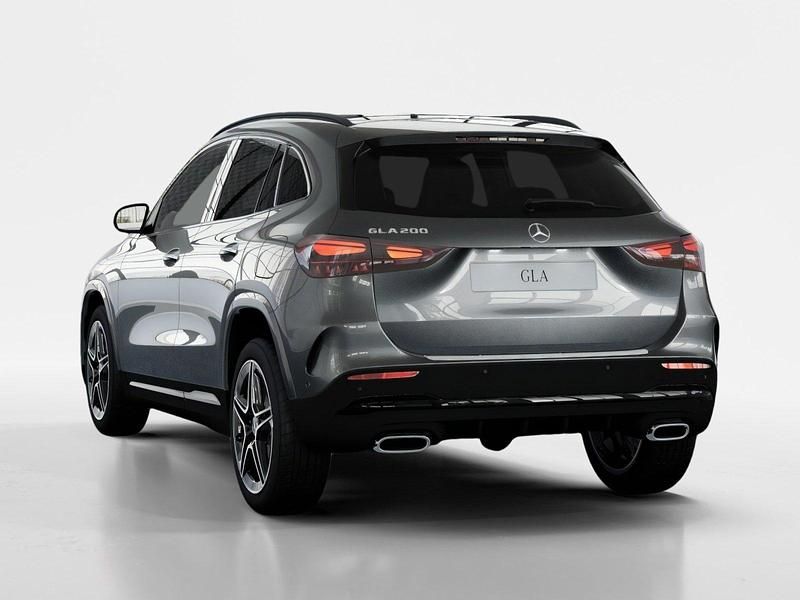 Neu Mercedes GLA200 AMG line 177 PS (130 kW) 2026 Grau SUV