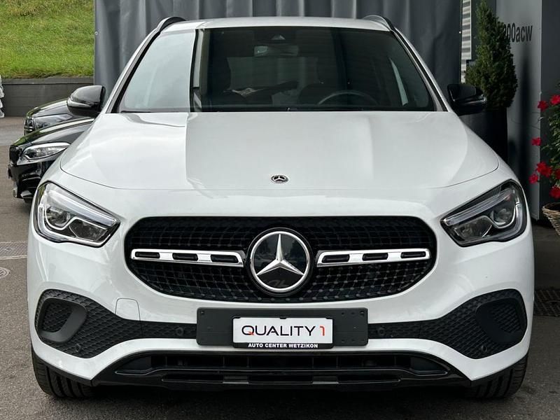 Gebraucht Mercedes GLA200 Progressive 163 PS (119 kW) 2021 SUV
