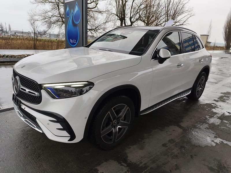 Gebraucht Mercedes GLC200 AMG line 204 PS (150 kW) 2024 SUV