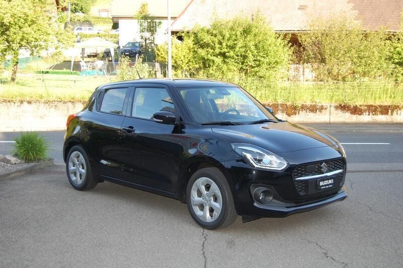 Gebraucht Suzuki Swift 83 PS (61 kW) 2023 Schwarz Kleinwagen