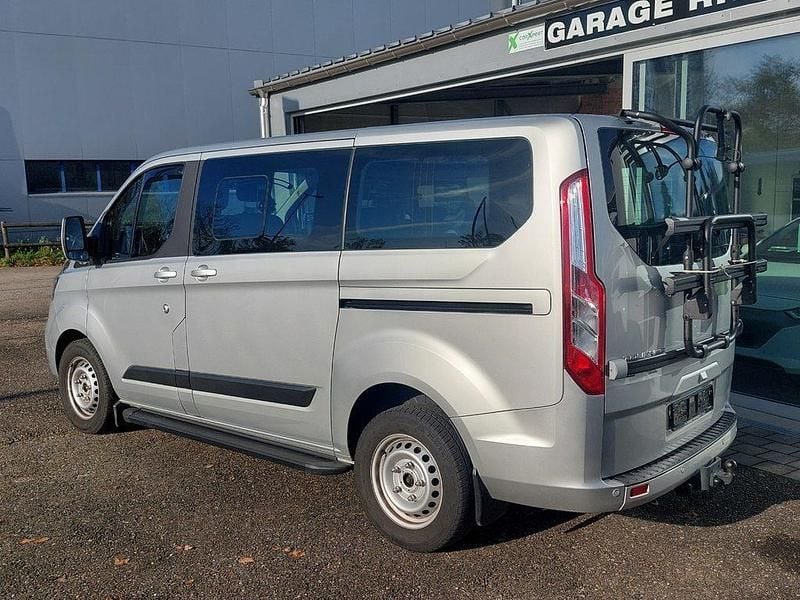 Gebraucht Ford Tourneo Titanium 130 PS (95 kW) 2021