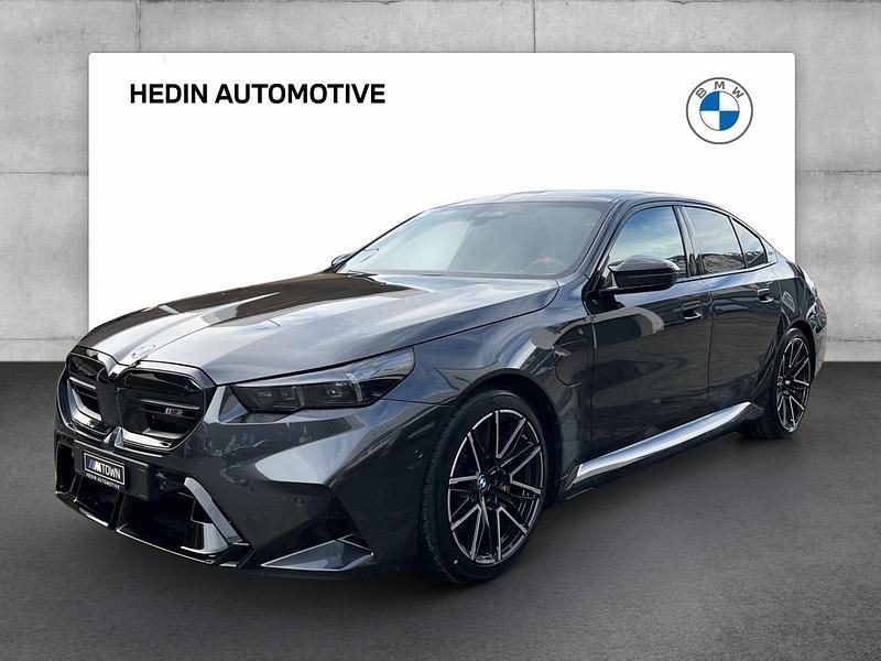 Grau Neu 2025 BMW M5 Shadowline Limousine | CHF 161’000 - Bild 1/4