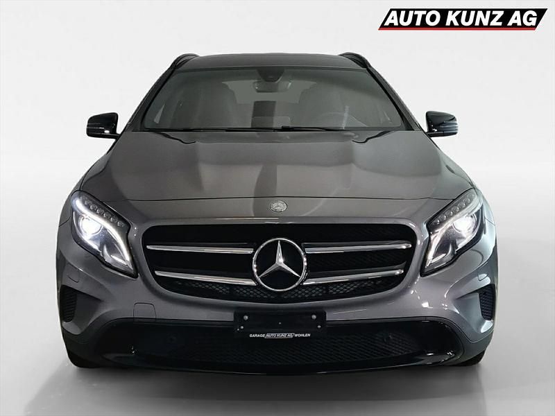 Gebraucht Mercedes GLA200 Night 136 PS (100 kW) 2015 SUV